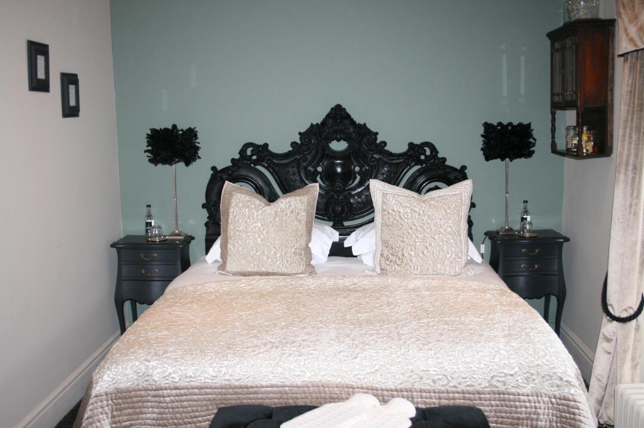 The New White Lion Hotel